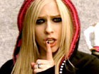 "Ke$ha tem letras divertidas e que me lembram 'Girlfriend'", diz Avril Lavigne